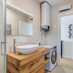 Apartman Luxury Znjan *