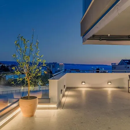 Luxury Znjan Apartment