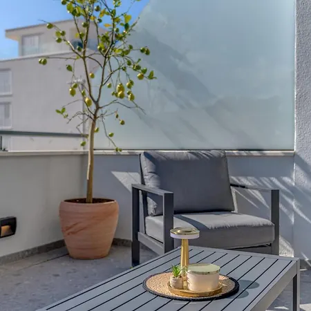 Luxury Znjan Apartment *