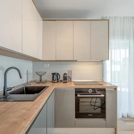 Luxury Znjan Apartment